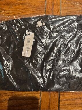 Garage Sleek Plunge Tee